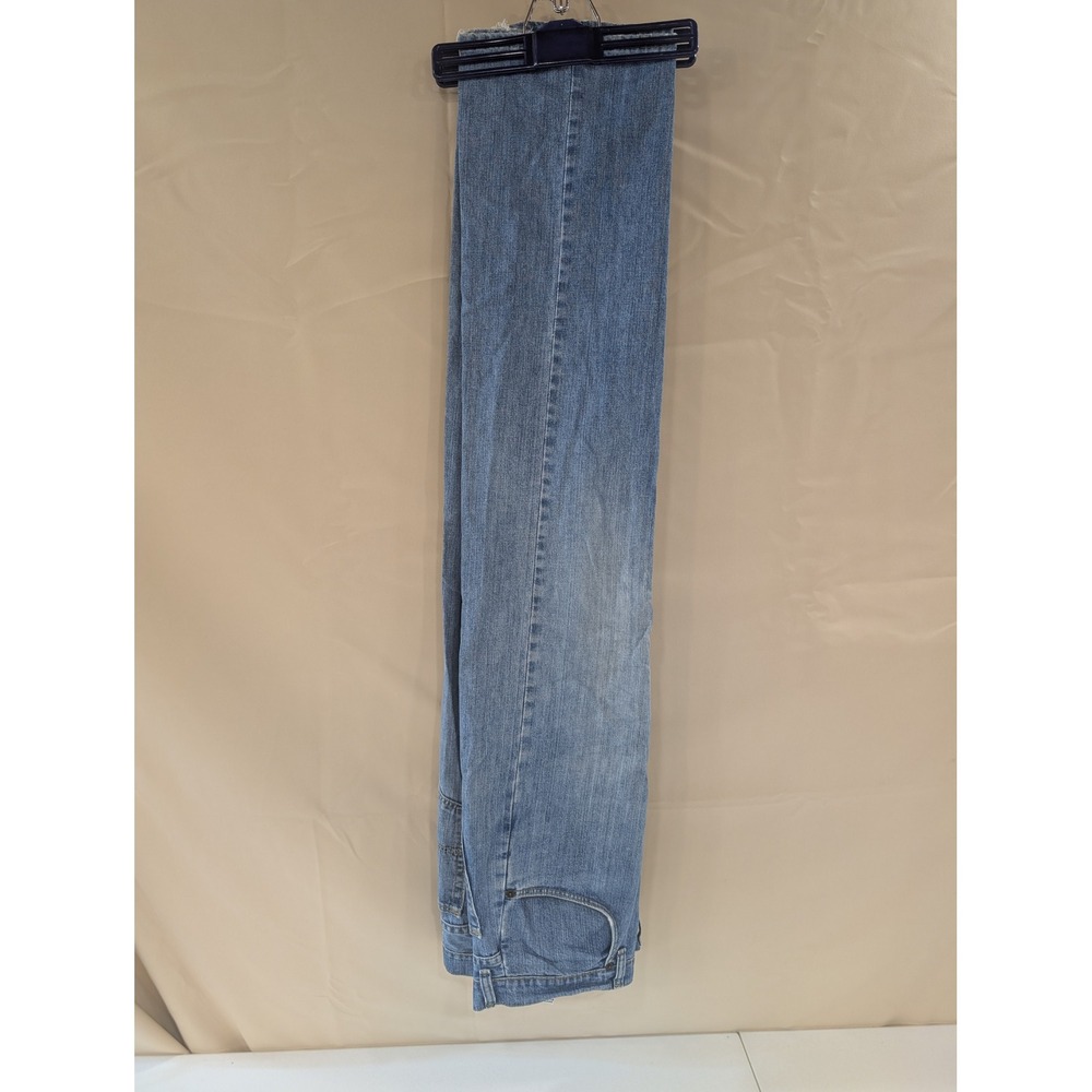 Wrangler Relaxed Fit Jeans Mens 40x32 Light Wash Denim Pants - Picture 1 of 7